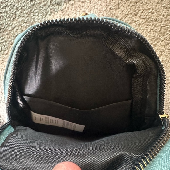 Elegant Light Blue Crossbody Bag - Picture 6 of 6